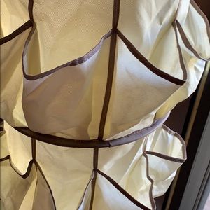 Collapsible closet shoe organizer